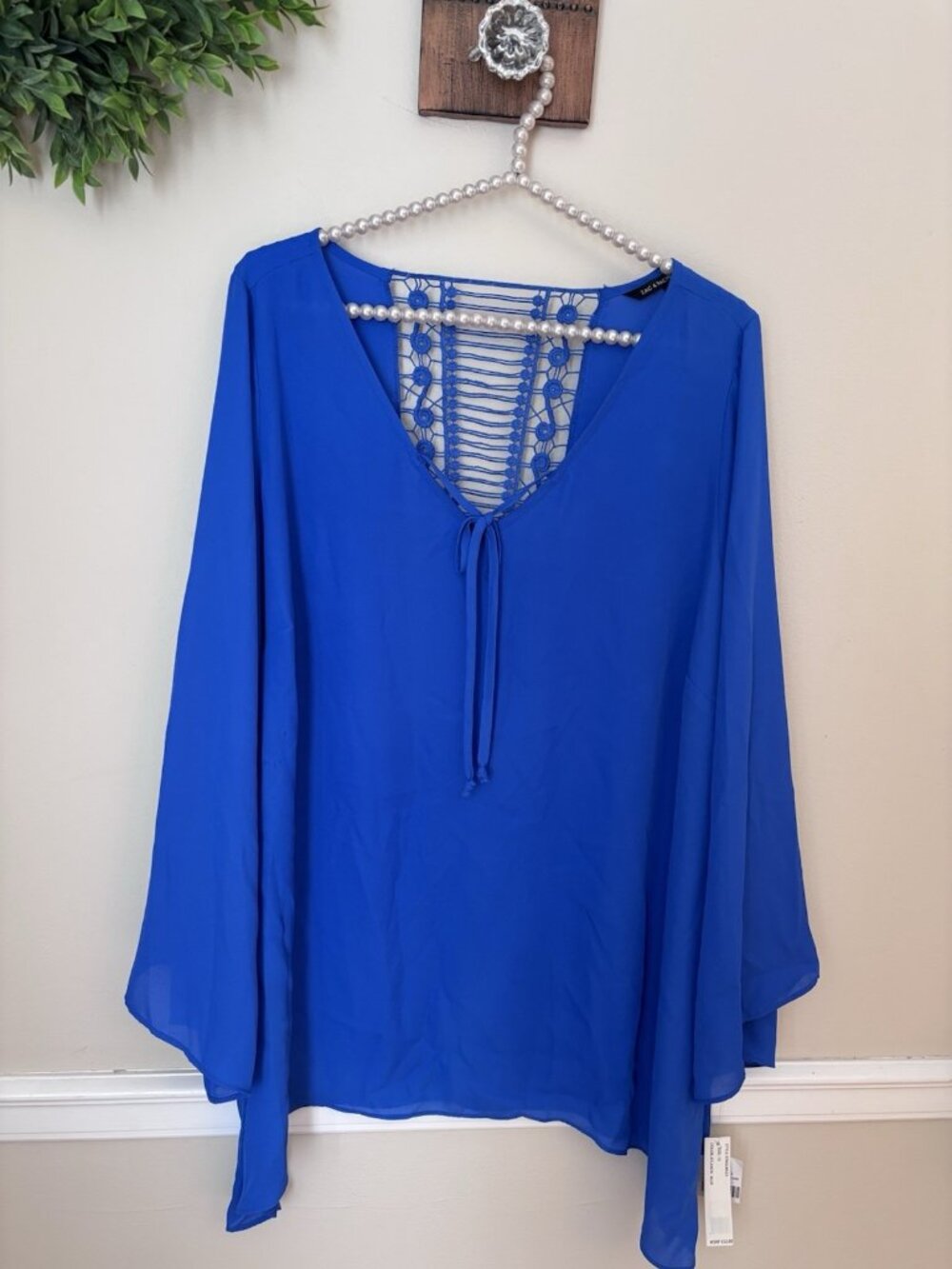 NWT Zac & Rachel Woman Size 1X Tunic Blouse Blue Bell Sleeve Crochet Trim